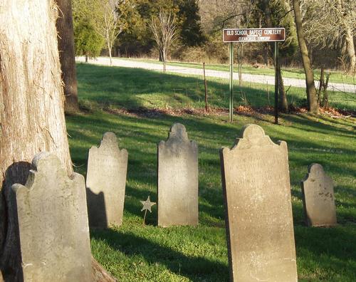 Daily photo - Old Cemetary-1776er buried by star